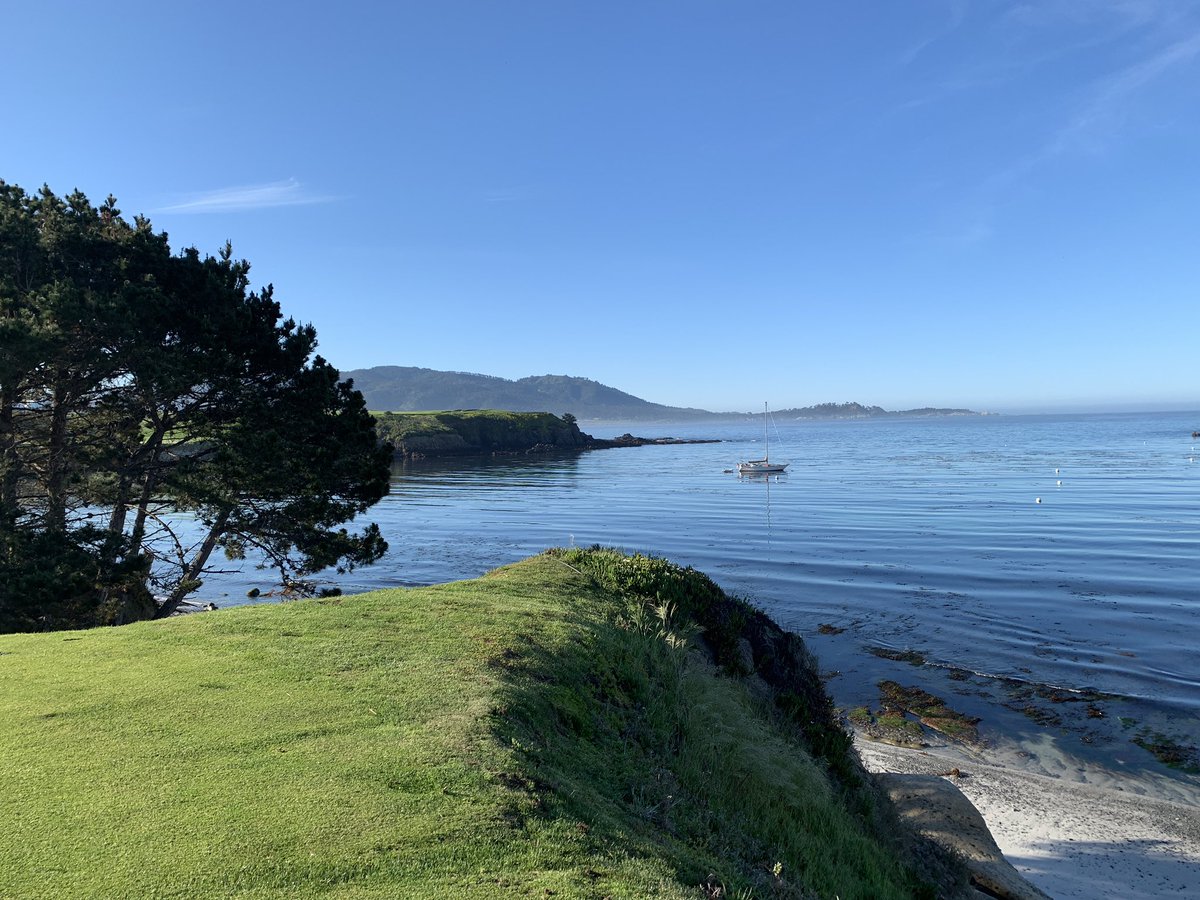 HendriksenGolf's tweet photo. WOW 😮 that was just amazing #Stunning #BestYet #PebbleBeach #No1 https://t.co/gSDLVo6Hss