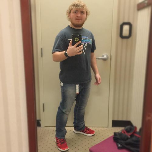 FittingRoomPic's tweet photo. Wouldn’t necessarily use #TransformationTuesday for this,... https://t.co/K5m9znSwgX https://t.co/3s7Q5d3nYB