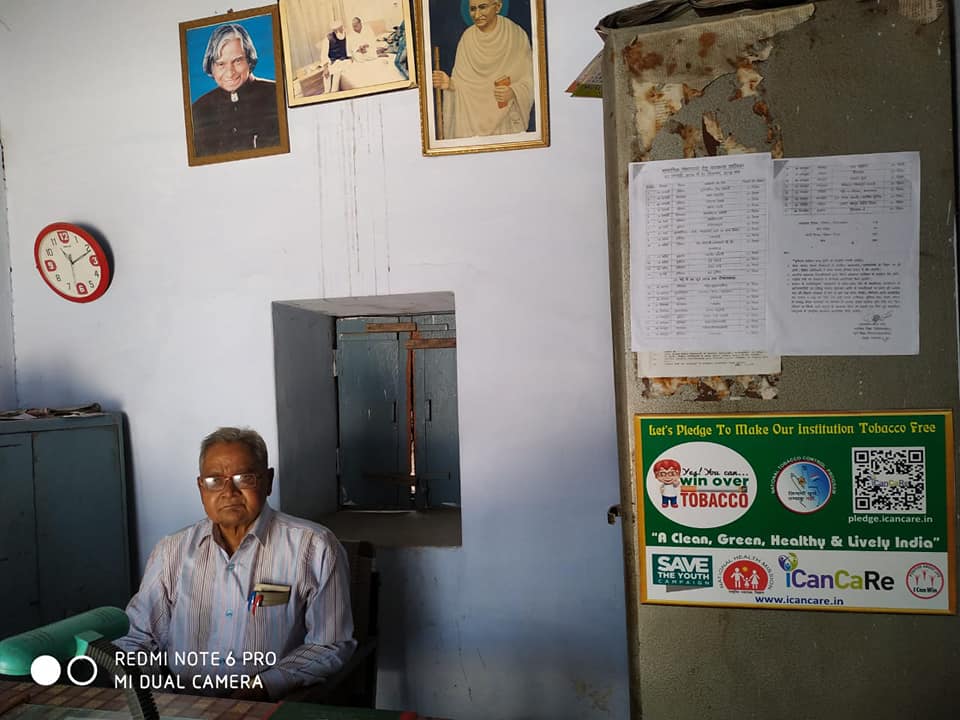 icancare2015's tweet photo. Tobacco Sensitization program was conducted at MIS Model Balika Inter College, Khurja, Bulandshahar in presence of Principal Sri Ram Bahadur Saxena by @_icancare #winovercancer #winovertobacco #savetheyouth #tobaccosensitization #studentsparticipation #tobacco #cancer https://t.co/0J5SJSLeFj