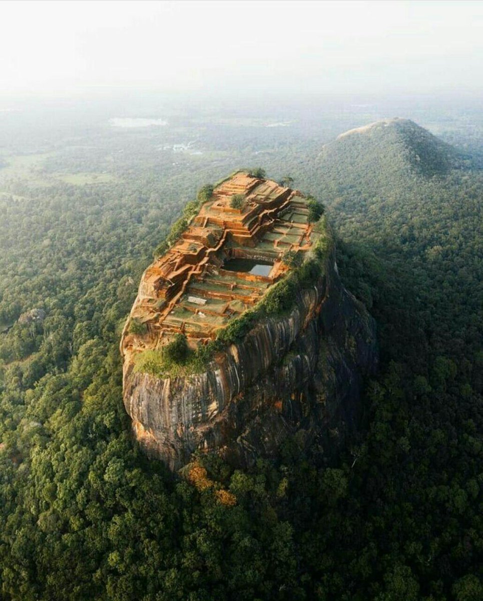 mmpk021's tweet photo. Sigiriya, Sri Lanka https://t.co/ZaQMPC9yxT