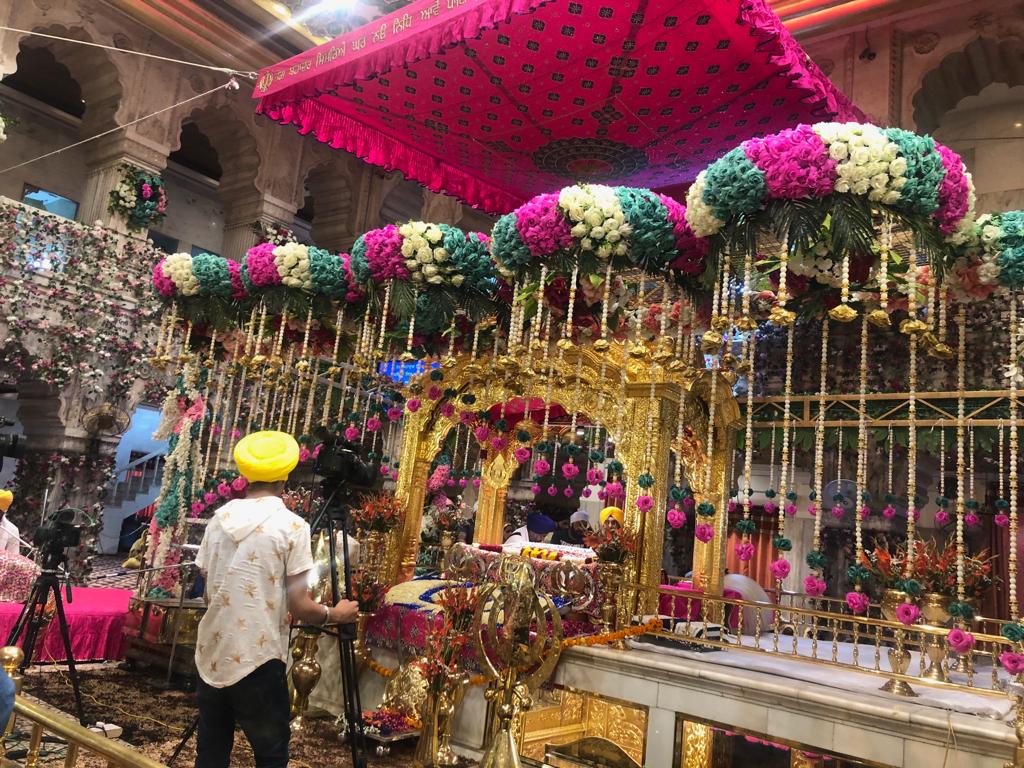 GabruuSingh's tweet photo. Dhan Dhan Guru Tegh Bahadur ji de prakash purab Dian lakh lakh wadhayean.
Gurpurab Celebration @ Sees Gunj Sahib.
#Gurpurab #9ThGuru #Sikh #SeesGunjSahib #Delhi https://t.co/uNrb5d0PzM