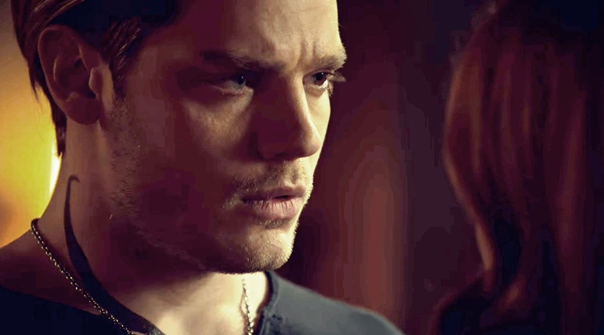 heroxdale's tweet photo. "I want you."
"And all I want is you."

They are meant to be together ♥ #Clace https://t.co/eN7UVVtCTh