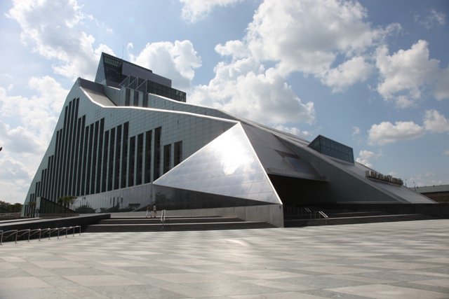 Showtime! The 29th #ECBCPlenaryRiga Meeting has officially started at the National Library of Latvia. The event is bringing together more than 250 delegates ready to discuss THE key issues for the #coveredbond industry with market participants &amp; national, EU &amp; Int. authorities!