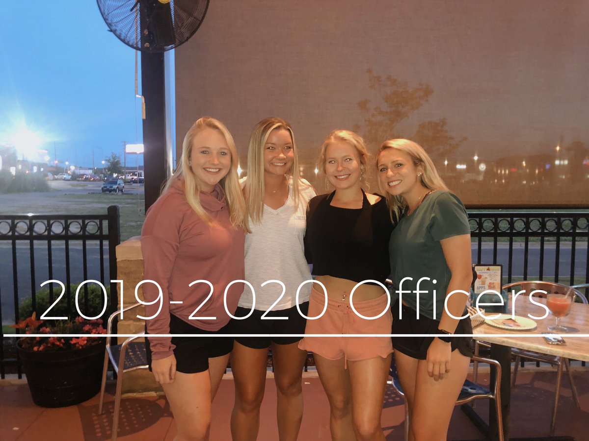 alabamawlax's tweet photo. Round of applause for our 2019-2020 Officers! (left to right) We have Fundraiser &amp; Field Captain Kat Davis, Treasurer Kelsey Curl, Vice President Sam Richards, and President Madison Murphy! We can’t wait to see the great things this group will accomplish next season! https://t.co/jcpvsp8s8S