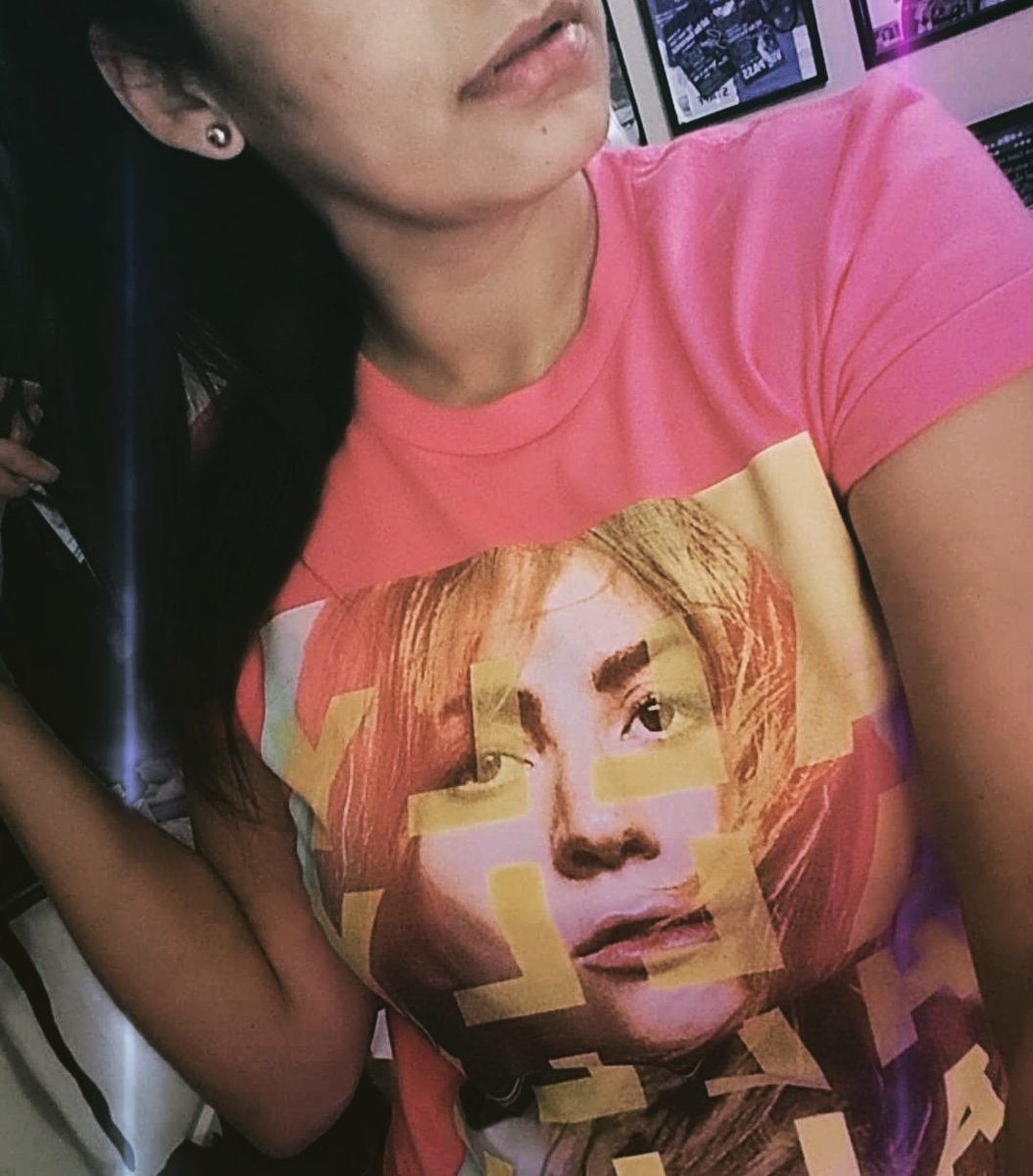 SoulOfaRose1's tweet photo. @starisbornmovie I'm ready!
My tee arrived today just in time!
Let's go off the deep end all over again 🖤🤘⭐🎶😘
Xoxo
#Maineball #allygator #Shallow #ASIB
#GagaStrong 💎 https://t.co/Eqa9L4QOKN