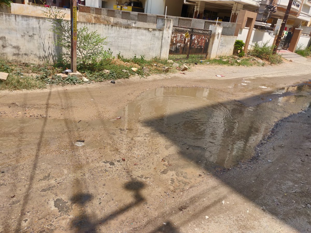 Dinesh_pvs's tweet photo. @GHMCOnline we stay in Madhapur arunodaya colony. I had raised this issues twice earlier. Still we are facing drainage water on roads issue. Can you please take permanent action instead of temporary(cleaning sewage)? Posting some pictures near Dena bank. https://t.co/FAMmIkTjKt