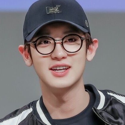 the cutest ears 
#BBMAsTopSocial <a href="/weareoneEXO/">EXO</a> EXO