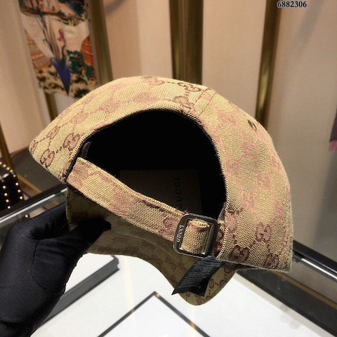 j1105j's tweet photo. Gucci×NYyankeesコラボ良き♡　https://t.co/cR9RzaYHhA　　　　https://t.co/nDWVJoI7bU