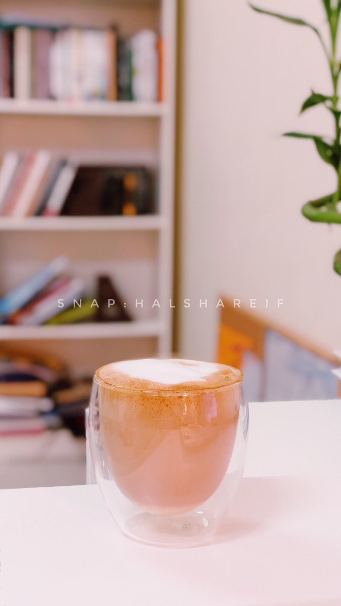 halshareif's tweet image. كوب #قهوة ، ومساحة من الهدوء ☕️💕