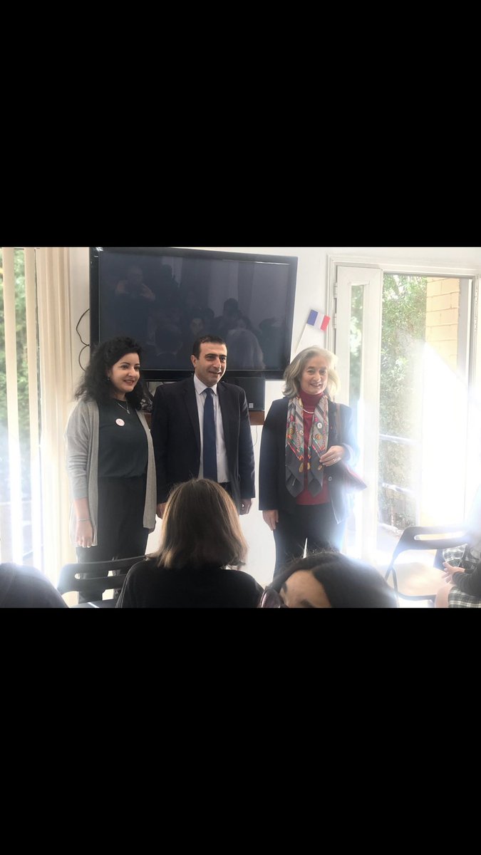 MarieMasdupuy's tweet photo. Armenian community school in Kuwait building ties with French Institute 
#Arménie #24April https://t.co/JT5RHIwWZW