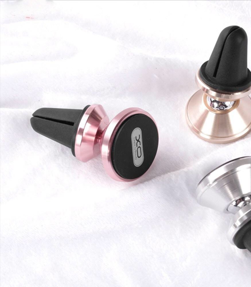 LoozaaExpress's tweet photo. Equipped your phone while driving with the best car mount by XO. It has 360 degree rotation design, and compatible with all smart phones.📱
Grabe now for only 40 AED!!! Explore more of our amazing mobile accessories only at https://t.co/XqisPJ3pDI. 
#loozaax #loozaaexpress https://t.co/MsJ135p6Dz