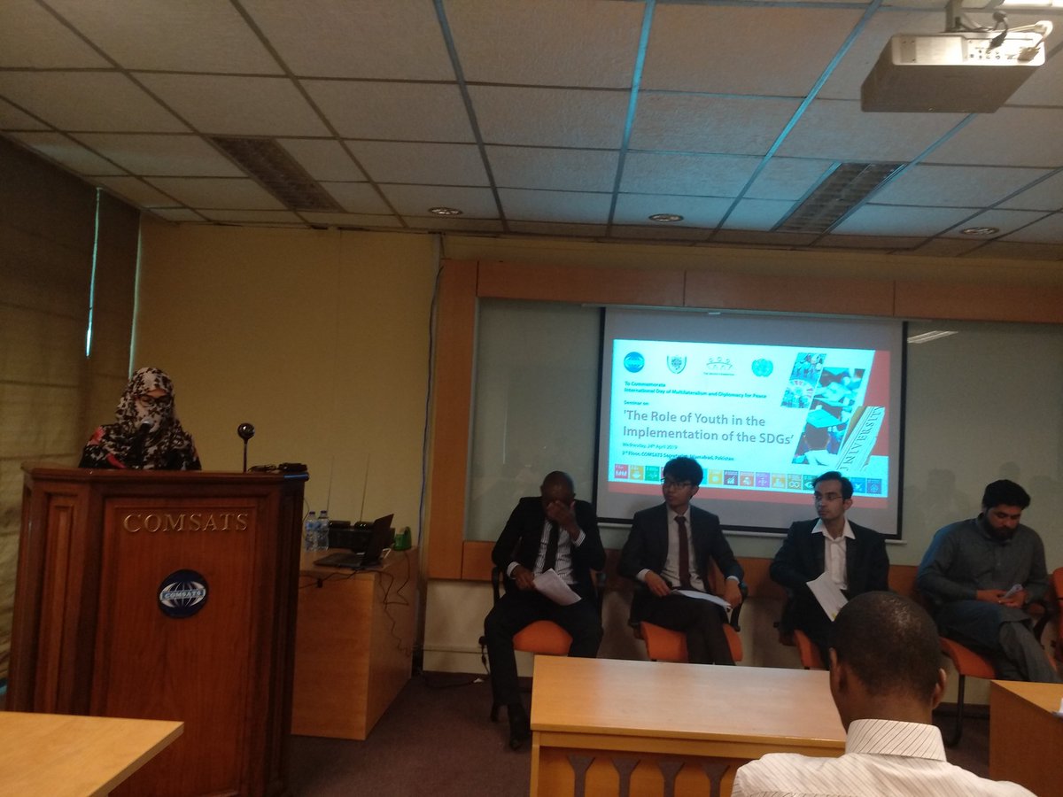 COMSATS_en's tweet photo. Youth from #Pakistan, #Nepal and #Nigeria shared thier views at COMSATS' Seminar on the Role of #Youth in the Implementation of the #SDGs 
#multilateralism and #diplomacy for #peace https://t.co/uwmRzEMk5P