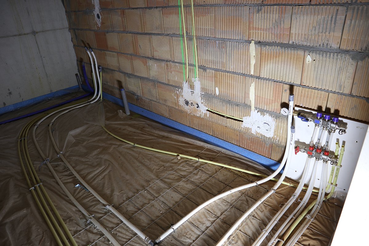 VasterinkBV's tweet photo. Aan het werk bij woon- en groepsaccomodatie op Landgoed 't Borghuis. We verzorgen hier al het installatiewerk; warmtepompinstallatie, waterontharders, lift, inbraakinstallatie, vloerverwarming en lichtsensoren. Gasloos met een wtw-installatie. Duurzaam en toekomstgericht! https://t.co/4w4bV4yvFY