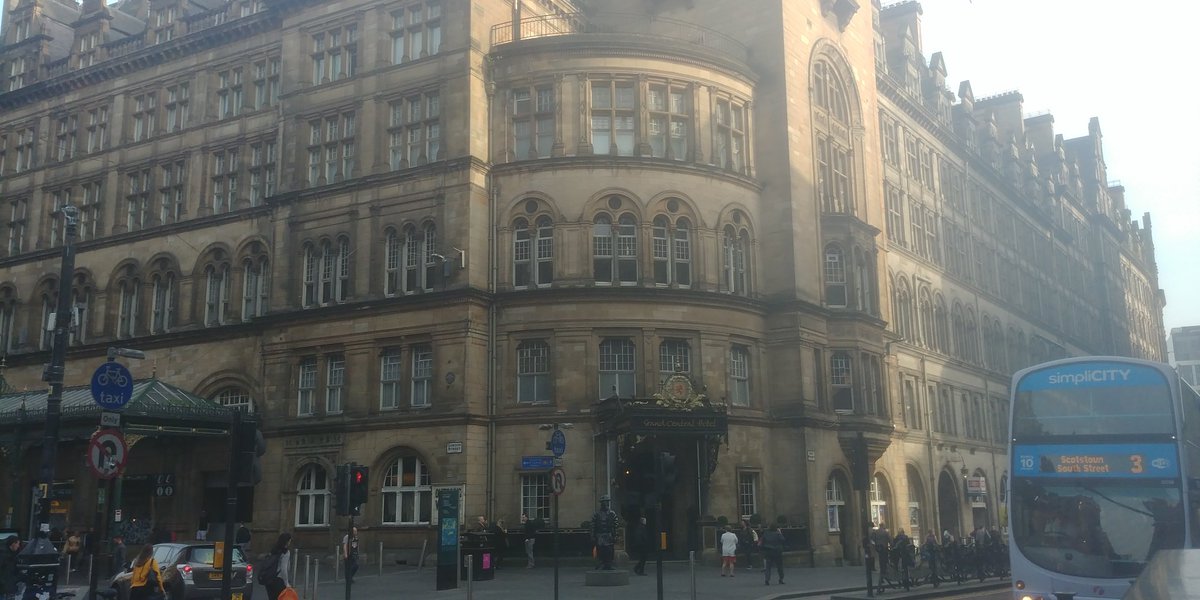 _JuliaTilley_'s tweet photo. Fun fact: when I was on "The Lakeside View" last semester, I was asked where I wanted to travel to after France, and I immediately said Scotland. Well . . . I'm here! Glasgow is BEAUTIFUL! I'm so in love 💕 https://t.co/EbxrA6woaf