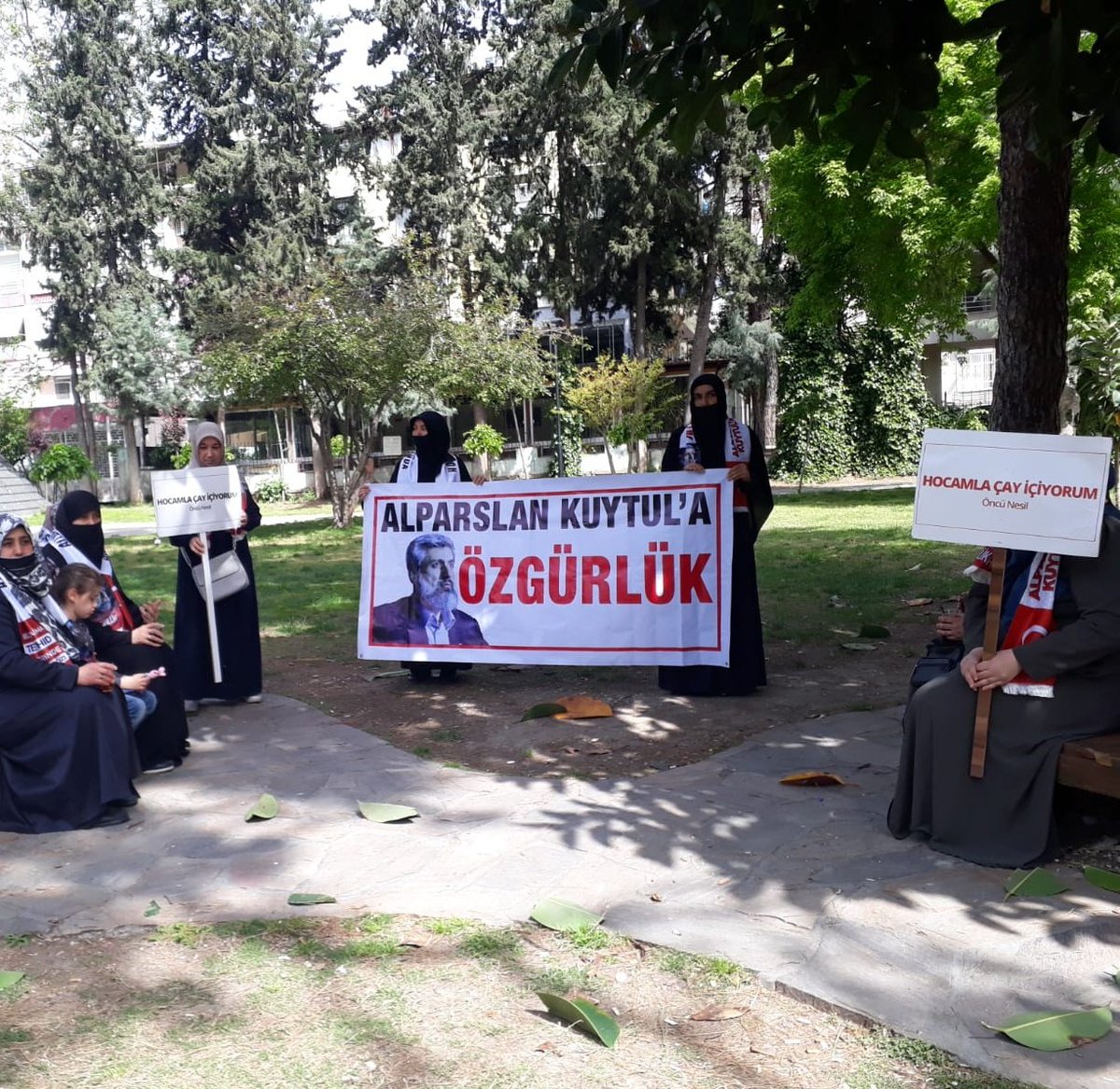 #HerÇarşamba
#OkuYaşaAnlat 

#Unutturmayacağız
#ÖzgürlükYürüyüşleri
24 Nisan 2019
Adana Atatürk Parkı
