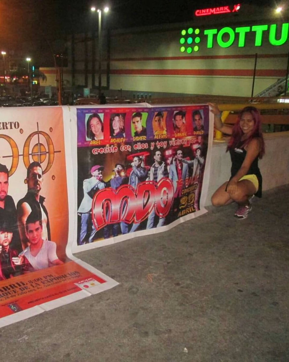 ColibriSonge's tweet photo. Un par de fotitos #Tbt #promocionando #Concierto #Mdoisback #abril2016  #NgPerú #Concierto #parquedelaexposicion #Mdo  #pabloportillo #XTiYo https://t.co/4wuFm72lGe