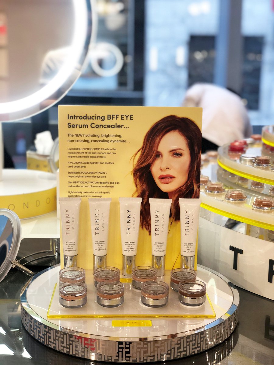 TheAtticRoom's tweet photo. it was a great experience to create the Trinny consultation bar in NEWYORK! Working closely with Trinny and her team, collaborating ideas we achieved this beautiful unit. Check it out in @johnbarrettnyc
#Trinny #makeup #cosmetics #iconicbeauty #Newyork #trinnylondon #trinnytribe https://t.co/REIzO59p75