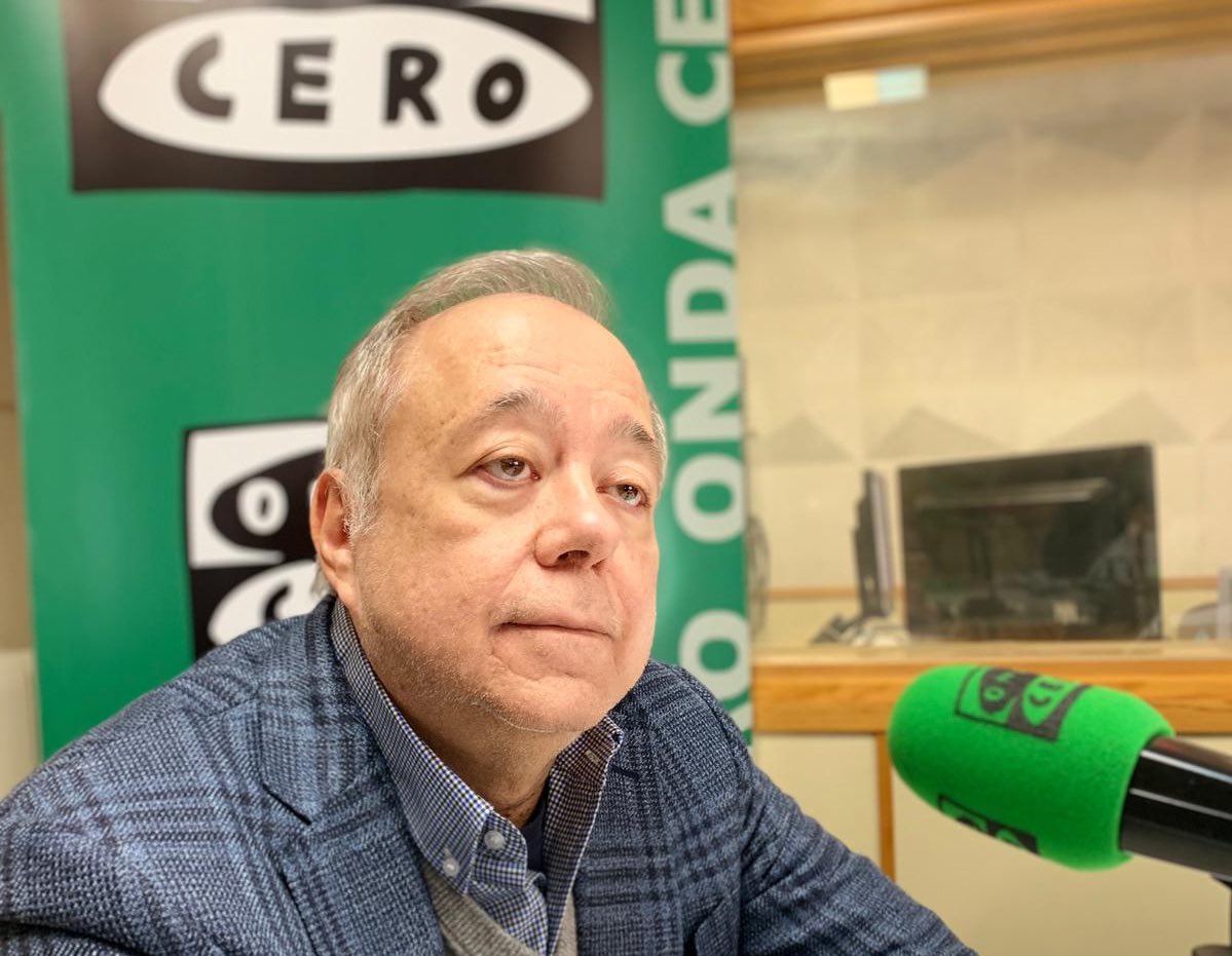 📻🔝<a href="/EduardoCalvo_/">Eduardo Calvo</a> “La España que soñaron nuestros mayores y se merecen nuestros niños es por la que luchamos y lucharemos en Ciudadanos  sin atisbo de duda ni sombra de desmayo.” 

Entrevista en <a href="/ocsegovia/">ONDA CERO SEGOVIA</a> #VamosCiudadanos