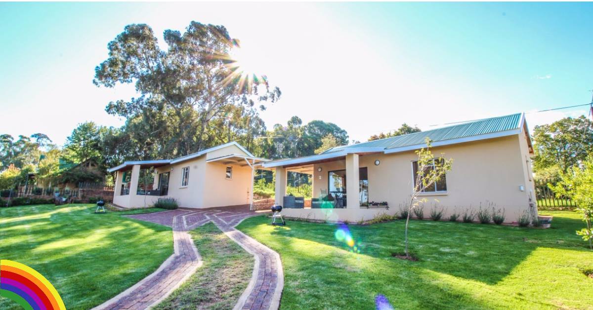 Looking for the ideal break away not far from #Gauteng? Then check out Cinzaco, fabulous #gay-owned accommodation in the village of #Dullstroom, halfway between Gauteng &amp; Kruger National Park. Two self-catering cottages in beautiful grounds. bit.ly/2XK1DUV <a href="/CinzacoD/">Cinzaco Dullstroom</a>