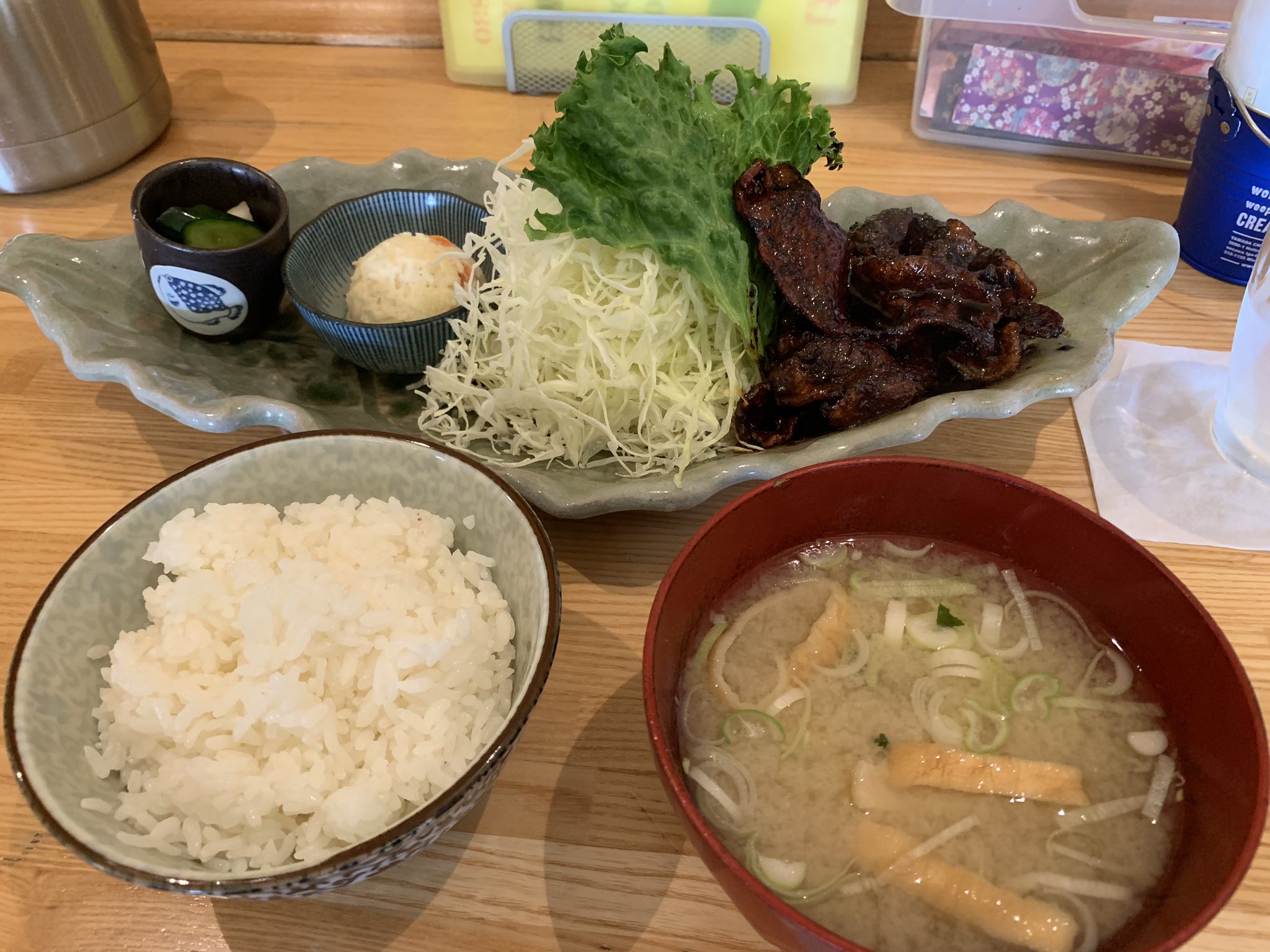 いしえもん على تويتر 今日のお昼 士幌町の畑の中にある カフェ 食堂 かなり有名なお店です 黒い生姜焼き定食をいただきました これが めっちゃ美味しい 最高です マスターも気さくな方です すごく丁寧に淹れるコーヒーも美味しいし 絶対おすすめ お気に入り いしえもん على تويتر 今日のお昼 士幌町の畑の中にある カフェ 食堂 かなり有名なお店です 黒い生姜焼き定食をいただきました これが めっちゃ美味しい 最高です マスターも気さくな方です すごく丁寧に淹れるコーヒーも美味しいし 絶対おすすめ お気に入り