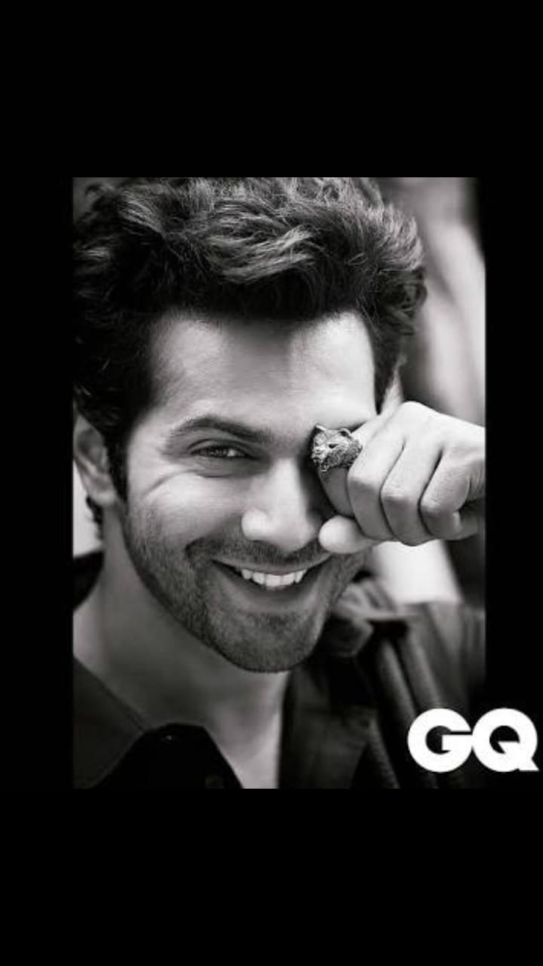 Don\t let your Smile fade for anyone
Happy Birthday World
We Love Varun Dhawan 