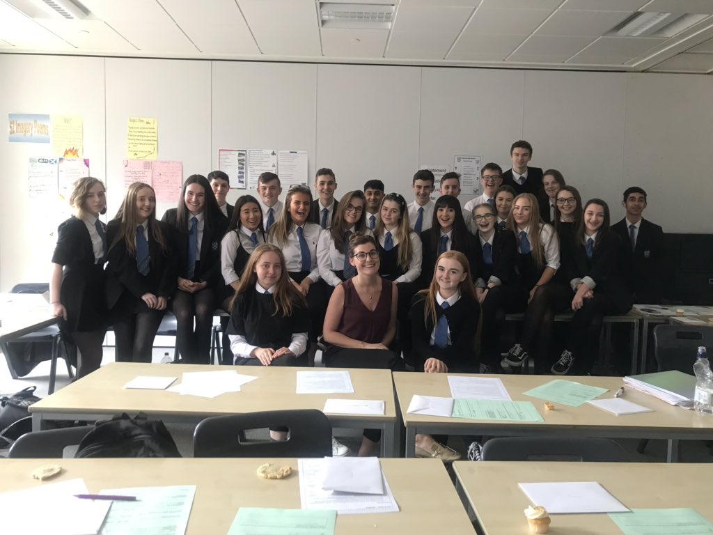 JHaroldN5's tweet image. Last lesson with my favourites 😢  #4E2 #DoigDiamonds #studyleave #WeAreChrystonHighSchool