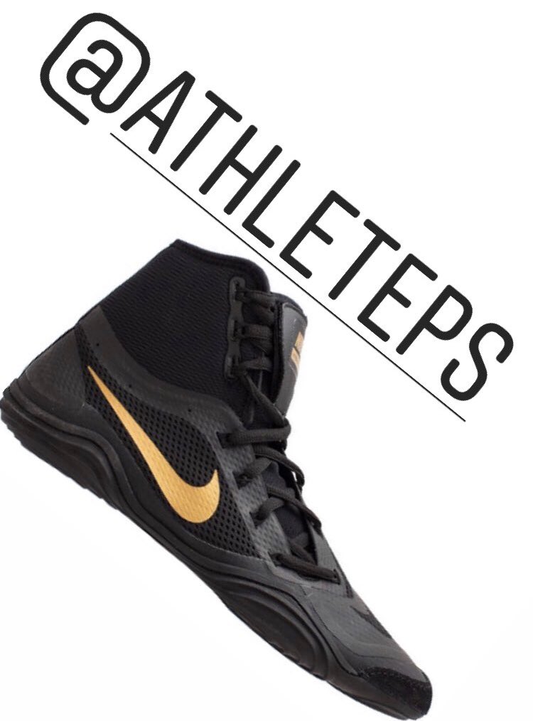 black and gold nike hypersweeps