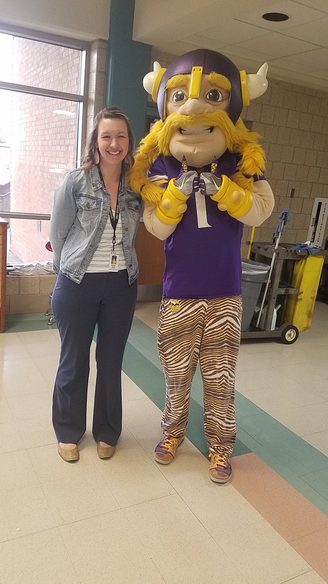 Mrs_SharpM's tweet photo. So fun to have Viktor the Viking at Simle today! Promoting a healthy breakfast! https://t.co/hw8Wf1fpKk