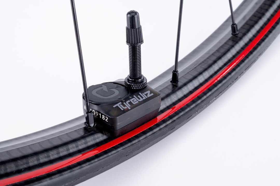 QualityBike's tweet photo. NEW! @Zippspeed 3ZERO MOTO Wheels are here →
Inspired by moto, Zipp’s new 27.5” and 29” carbon enduro/trail wheelset provides riders with the control and durability required for high speeds.
•
•
•
#ZippMTB
#3ZEROMOTO
#ZippSpeed
#MakingYouFaster
#Quarq
#TyreWizforMoto https://t.co/lodHAVXSDl