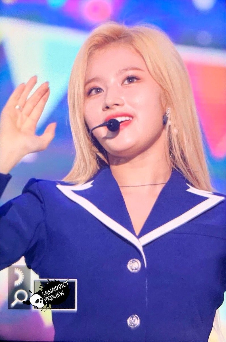 addict1229's tweet photo. 190424 프리뷰

너무 위험한 여신😳

#사나 #サナ #SANA
#とにかく可愛い湊崎
#TWICE  #트와이스  #トゥワイス
@JYPETWICE https://t.co/9REmT4zP60