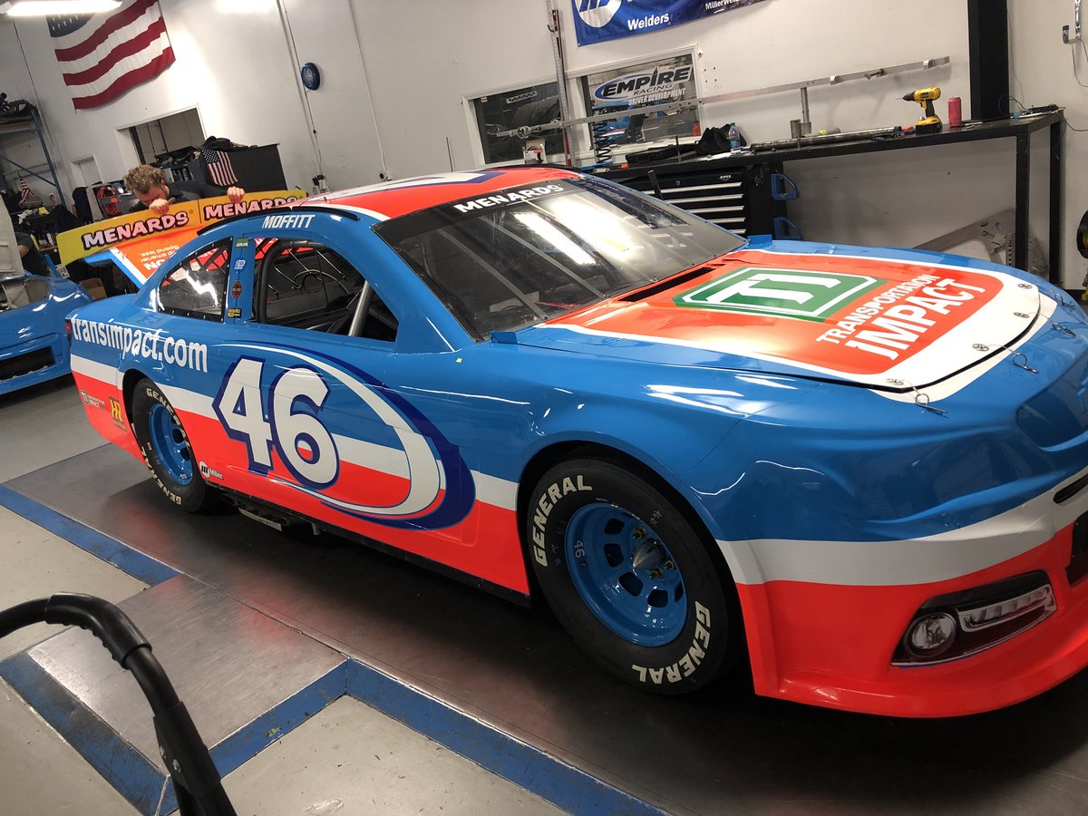 thadmoffitt's tweet photo. Thank you @smallpkgsavings for giving us the opportunity to run @TalladegaSuperS. Going to do our best to bring home the 🏁 https://t.co/2iAZDsrYnn