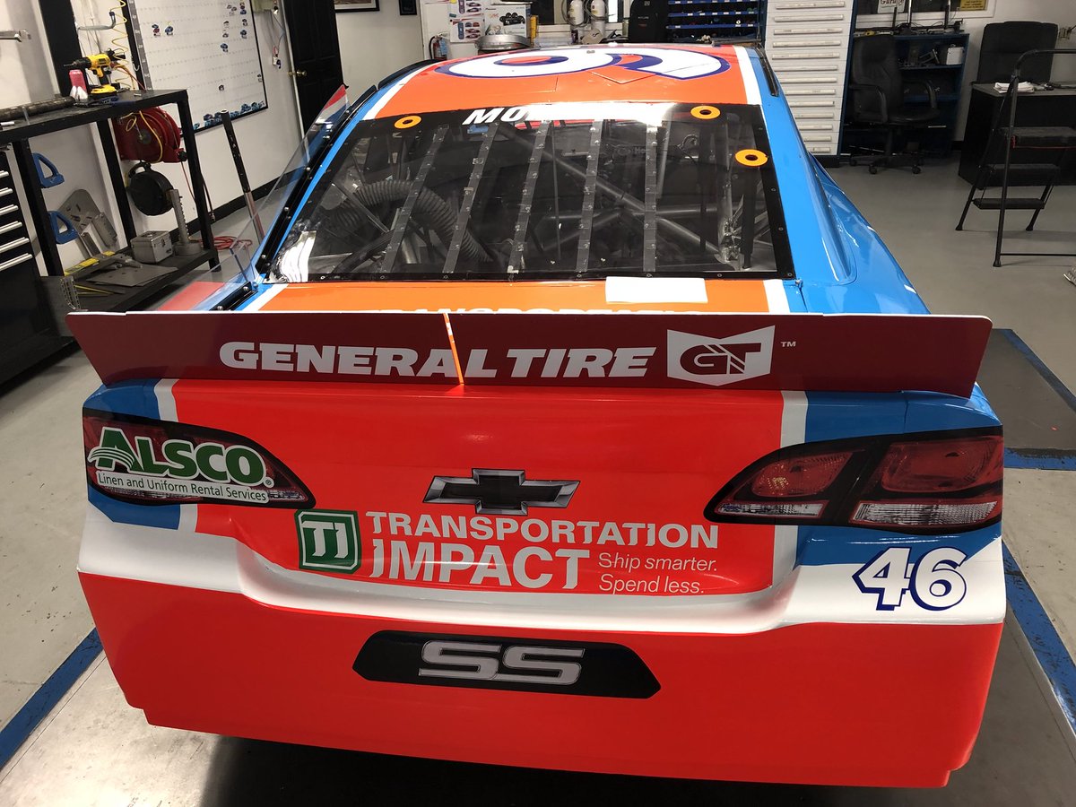 thadmoffitt's tweet photo. Thank you @smallpkgsavings for giving us the opportunity to run @TalladegaSuperS. Going to do our best to bring home the 🏁 https://t.co/2iAZDsrYnn