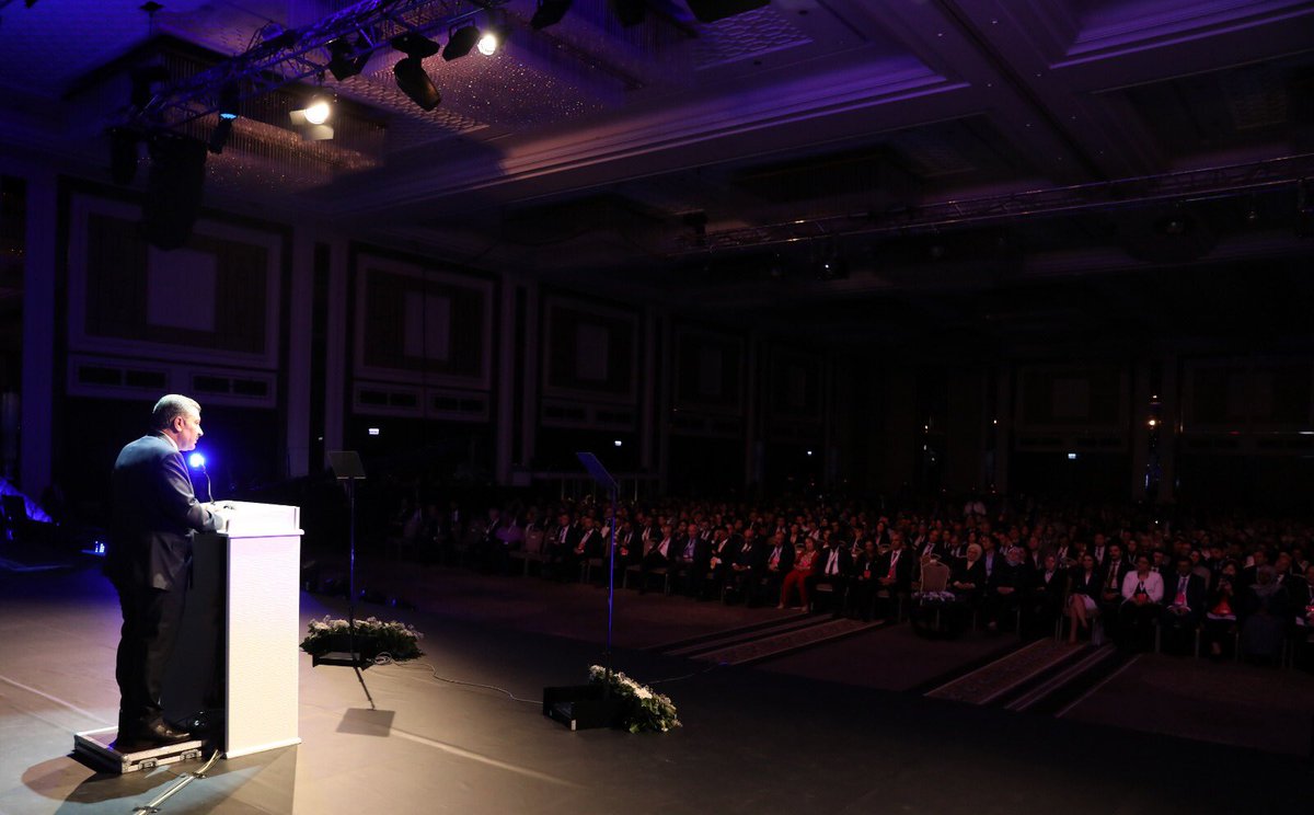 drfahrettinkoca's tweet photo. Cumhurbaşkanlığı himayelerinde, Sayın Emine Erdoğan Hanımefendi'nin teşrifleriyle Sağlık Bakanlığı ve Dünya Sağlık Örgütü iş birliğiyle düzenlenen 2. Uluslararası Geleneksel ve Tamamlayıcı Tıp Kongresi'ne katıldık. https://t.co/RUyF3oaCzB