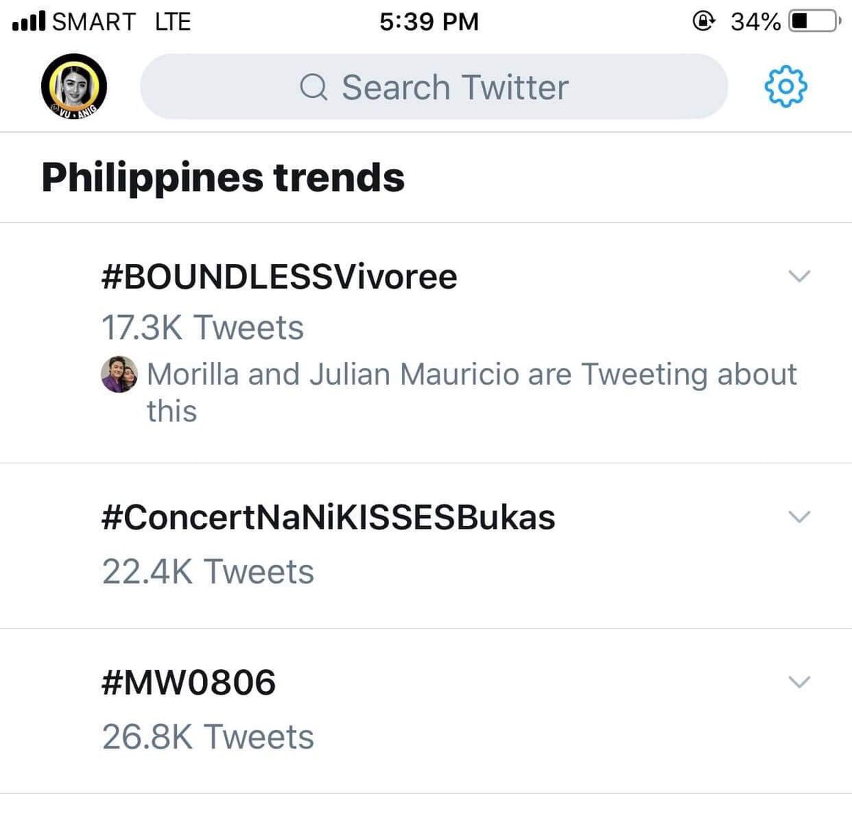 COMMSOC_DLSUD's tweet photo. Look who trended at the #1 spot tonight! You are all amazing. We’re beyond thankful for your support ❤️
#BOUNDLESSVivoree
#COMMSOCBoundless https://t.co/oLonNQe0qL