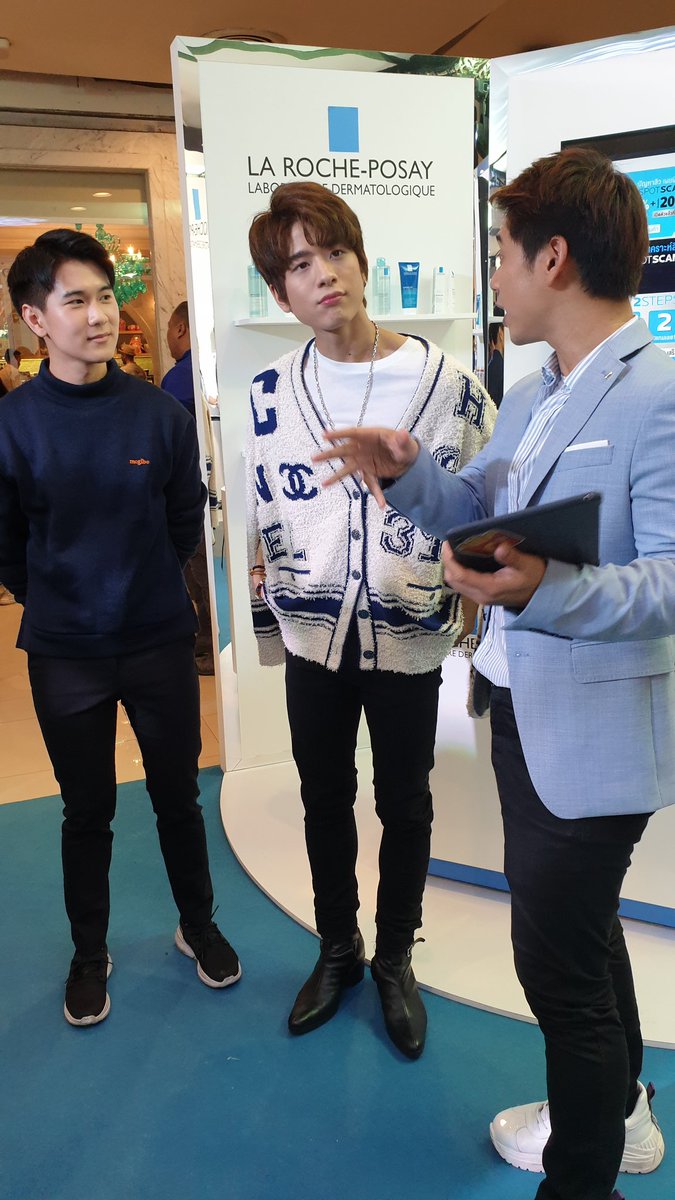 cosmenetThai's tweet photo. น้อง #ปอร์เช่ น่ารักหน้าใสเบอร์นี้ยังมีปัญหาสิว เลยแวะมาแนะนำเว็บ https://t.co/QKVkdpQ6hy ถ่ายเซลฟี่เราแล้วโปรแกรมในเว็บจะช่วยวิเคราะห์ปัญหาสิวให้ จะได้รักษาได้ถูกวิธี เหมือนมีผู้ช่วยดูแลผิวหน้าส่วนตัวเลย #effaclar #larocheposay #porchesivakorn #effaclarspotscan #larocheposay_th https://t.co/x4IKR4iYhT