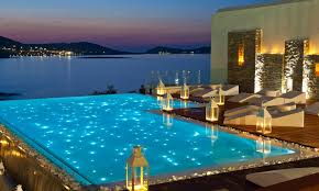 RoyalfoxRealtor's tweet photo. Vamos camino del verano y a todos nos gustaría poder disfrutar de un bañito en la piscina, por eso en nuestro blog os contamos las últimas tendencias en piscinas para que podáis contar con vuestra piscina en casa.
https://t.co/m0keCaDzR8
#royalfoxrealtor #inmobiliaria #blog https://t.co/YyXEqxIVrM