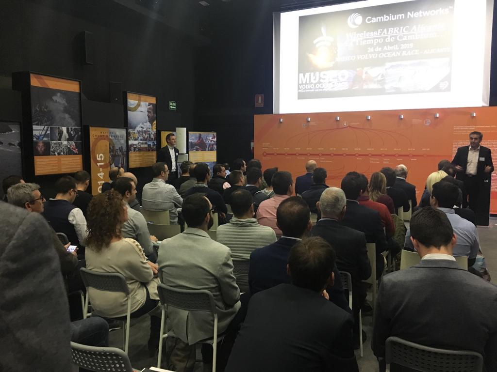 Wifidom's tweet photo. @CambiumNetworks presentando en exclusiva su nuevo lanzamiento #ePMP3000 en el @Volvo_OceanRace  de #Alicante . https://t.co/kKwG50llwa
