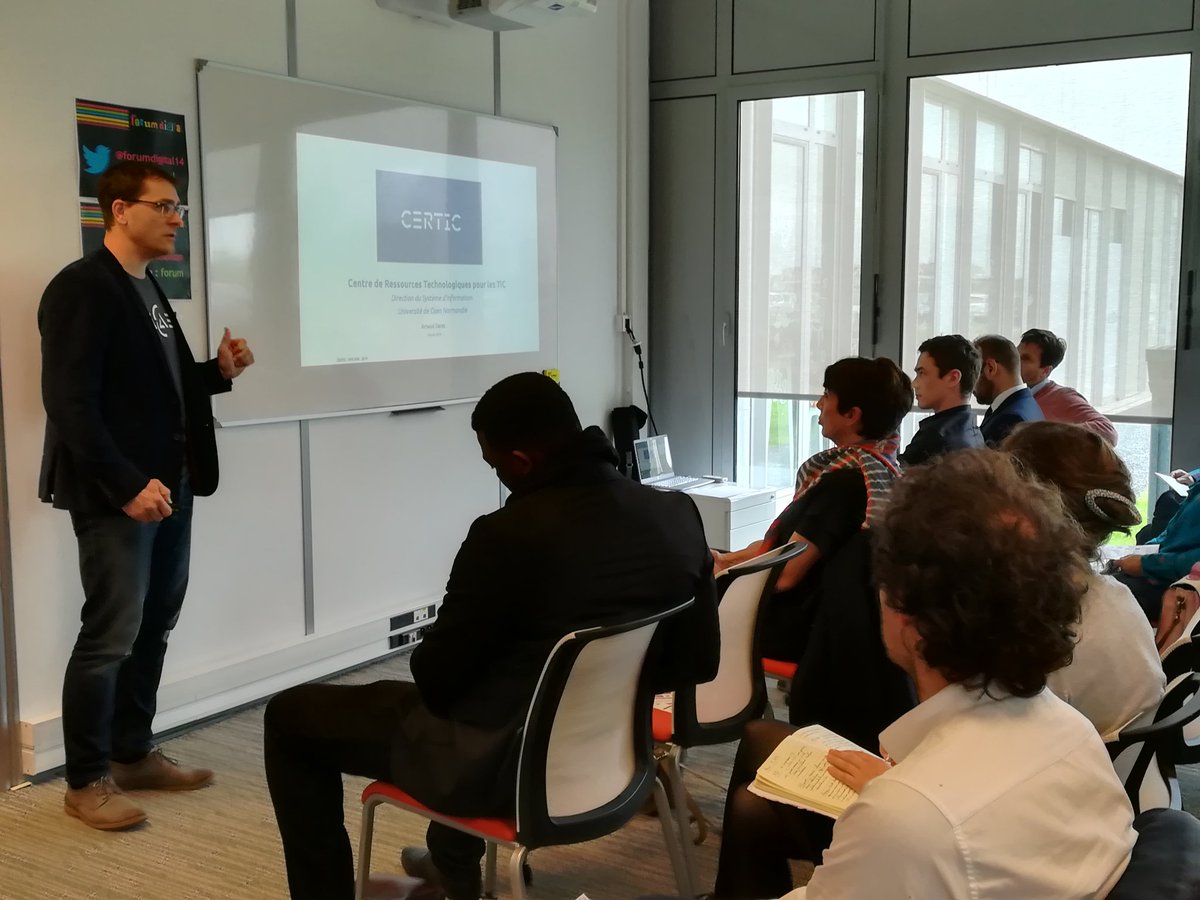 Clarisse_TES's tweet photo. Les pitchs des Rencontres Musées et Numérique continuent avec @atj_graphics #axeon360 @biinlab @Universite_Caen et le Labo de la Fabrique de Patrimoines ! Cc @reseaudesmusees https://t.co/MzgcMxbNJv
