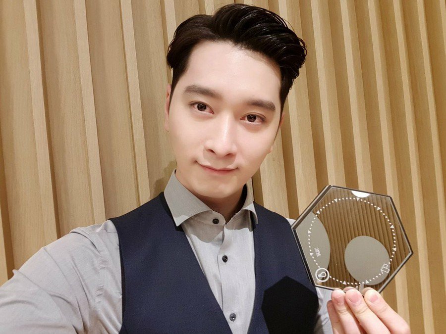 wow_ko's tweet photo. 【JT公式】2PM,THE 2PM CLOCK
一緒に過ごす時間
THE CHANSUNG CLOCK
#2PM #CHANSUNG #THE2PMCLOCK #一緒… #2PM
つづき⇒ https://t.co/3YE6rOwyoA https://t.co/J7taf9WreU