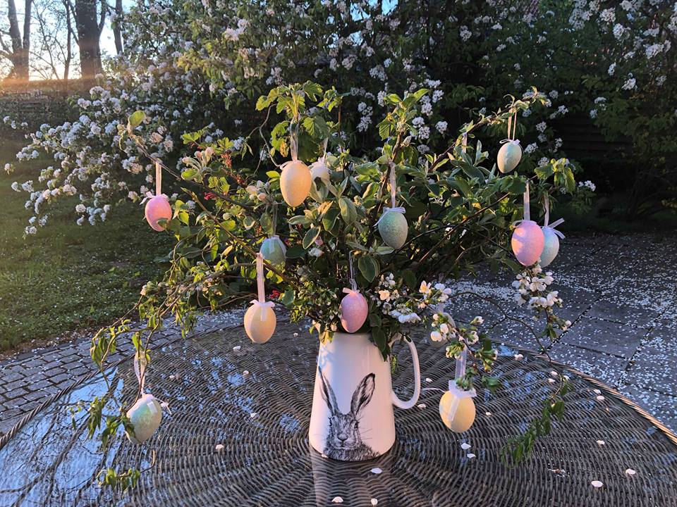 Belated Easter image! : ) I hope everyone had a wonderful one! #Suffolk #artist #hare #jug #china #Easter #love