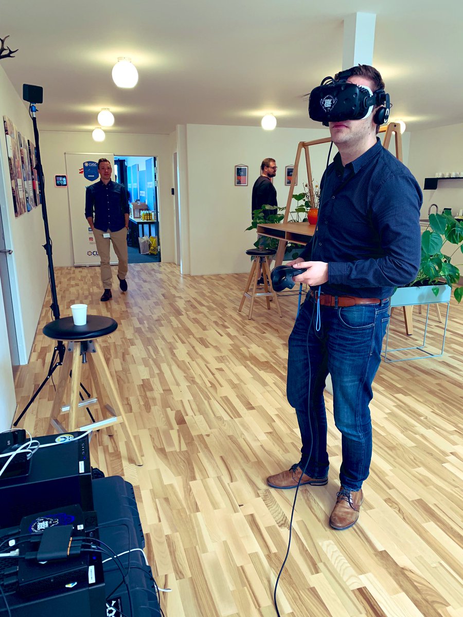 EUCtechdk's tweet photo. @Brinkhoff_C is super excited to try out #RemoteVR delivering smooth 90Fps with HDX from IGEL UD pocket powered by @IGEL_Technology  @citrix @nvidia 

Max 6MBps with 90FPS and RemoteVR and HDX, YES you heard us right.

We are first CUGC you can try this out @myCUGC - https://t.co/TjChAnkKWf
