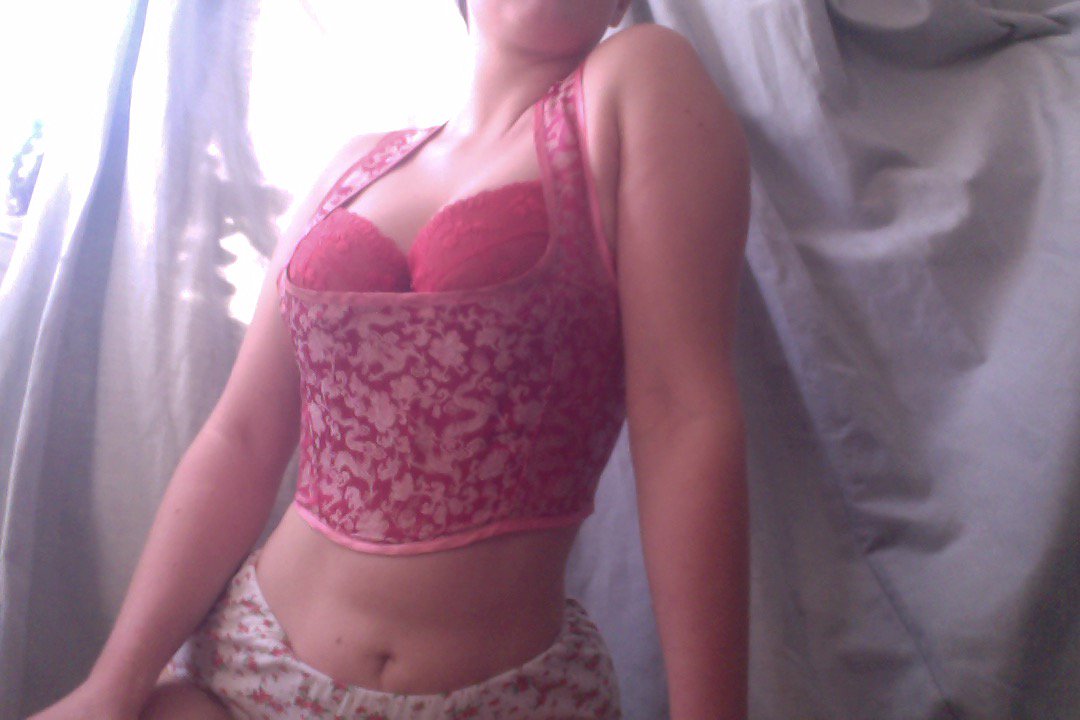 LexiBeatrix's tweet image. Can you be a #spanking #corporalpunishment #kink #bdsm debutante? I think so! 💃🍑