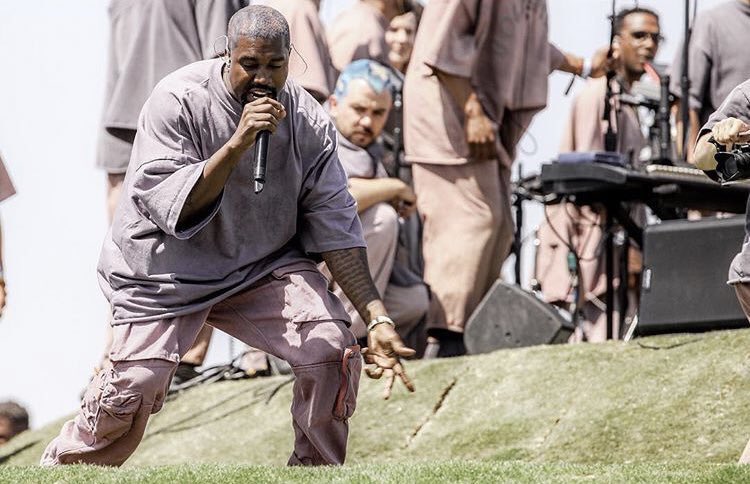 KanyeLeaks's tweet photo. More Sunday Service wallpapers https://t.co/hKrGieWrXy