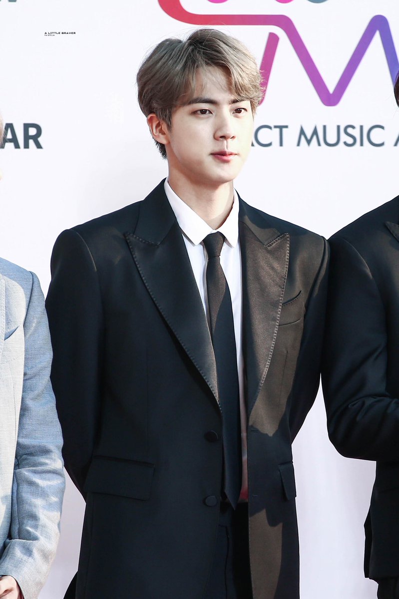 ALittleBraver92's tweet photo. 190424 TMA Red Carpet HD #Epiphany #Jin #진 #석진 #김석진 #방탄소년단 @BTS_twt https://t.co/WIcXgxrOat