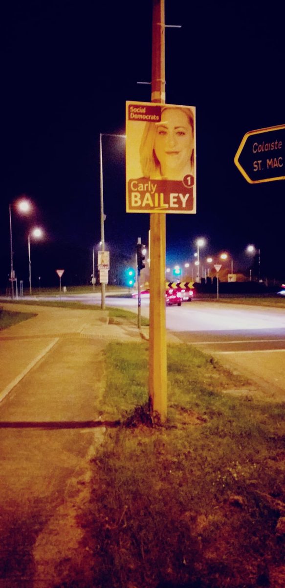 CarlyBee25's tweet photo. We made a good start last night with our posters but we still have a way to go. If anyone could spare me a few hours, Iโd really appreciate it x #POSTERNIGHT #le19 #CommunityMatters https://t.co/NdYFrlvYj6