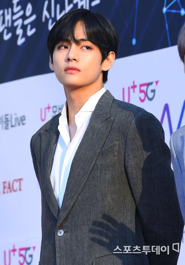taehyungpic's tweet photo. 190424
—
🐯👑

#BBMAsTopSocial BTS 
#방탄소년단 #뷔 #방탄소년단뷔 #태형 #BTS #V #BTSV #taehyung @BTS_twt https://t.co/01ILEzRF04