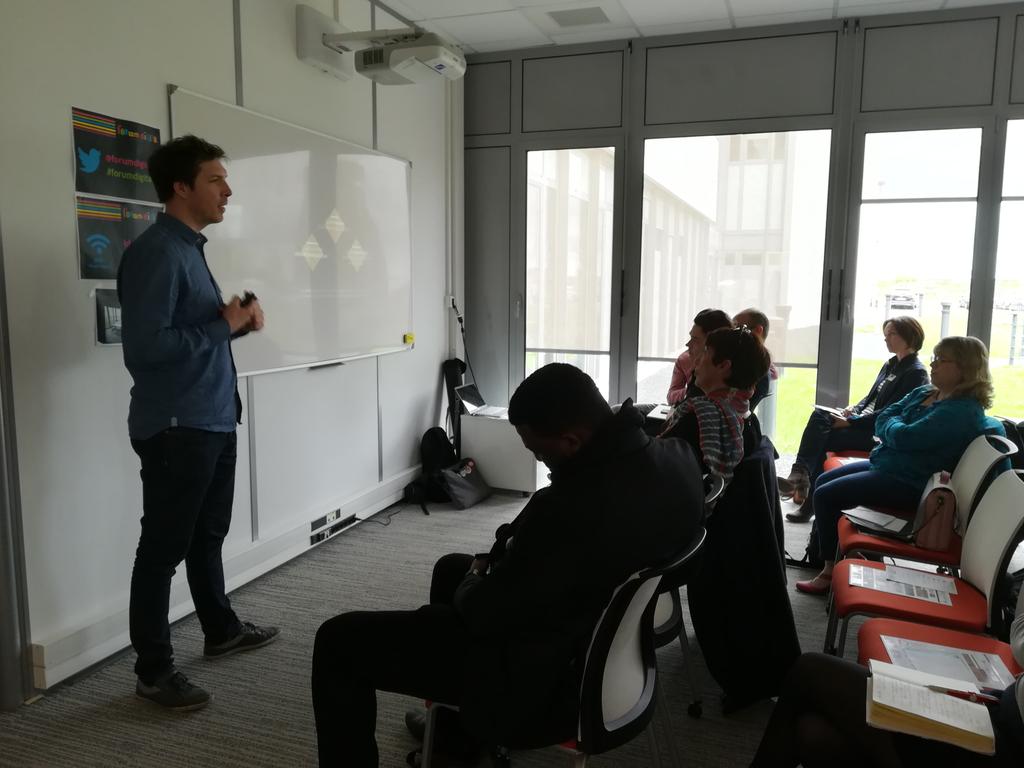 Clarisse Pôle TES (@clarisse_tes) on Twitter photo Les pitchs des Rencontres Musées et Numérique se terminent en beauté avec <a href="/RendrFrance/">Rendr.fr</a> <a href="/Team12Solutions/">Twelve Solutions</a> et <a href="/fleurdepapier/">Fleur de papier</a> ! Place au speed-meeting ! Les pitchs des Rencontres Musées et Numérique se terminent en beauté avec <a href="/RendrFrance/">Rendr.fr</a> <a href="/Team12Solutions/">Twelve Solutions</a> et <a href="/fleurdepapier/">Fleur de papier</a> ! Place au speed-meeting !