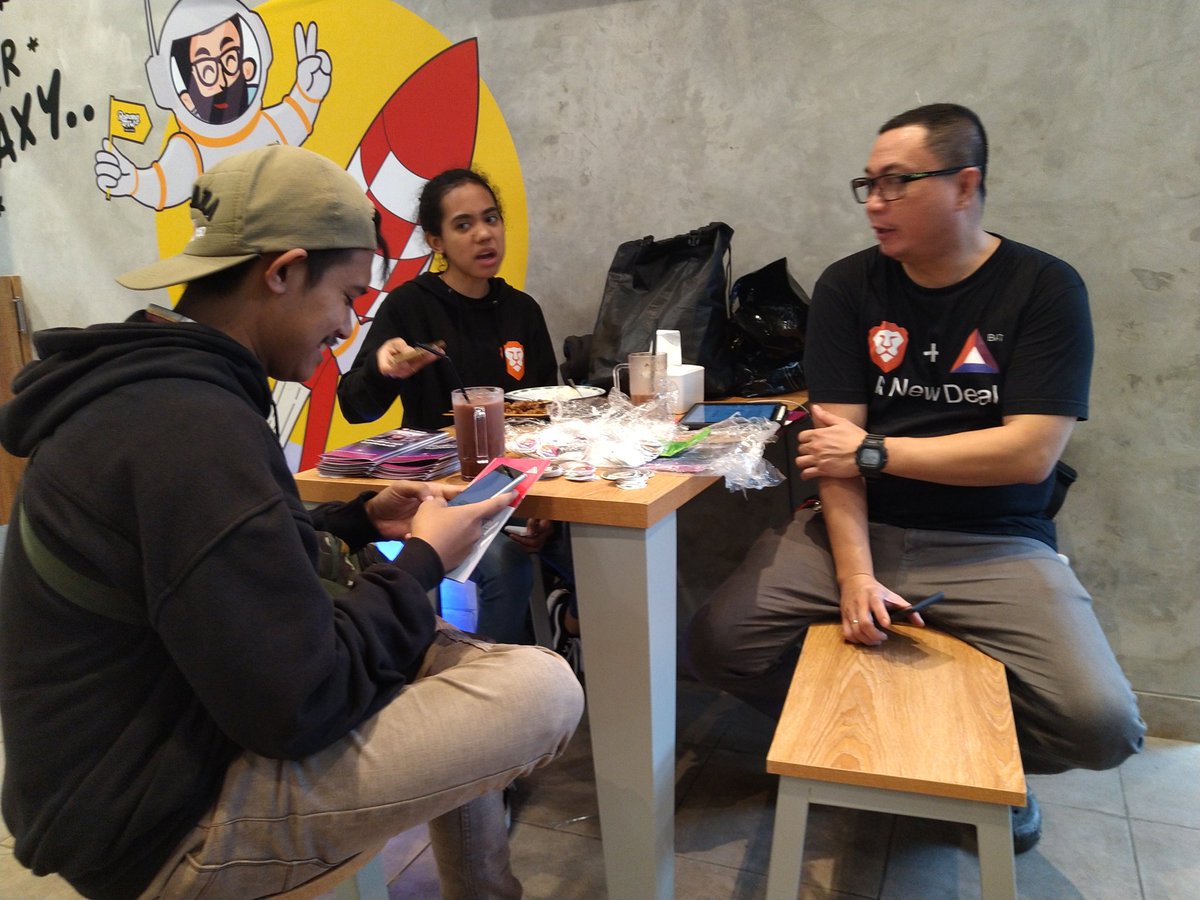 jemmyrorong's tweet photo. Now happening #24HoursOfBAT @ RopangOTW Bekasi.
#BeBrave #IndoBAT $BAT
@BAT_Indonesia @BAT_Community @AttentionToken @Planet_BAT @planetbrave https://t.co/7devZ4IGIm
