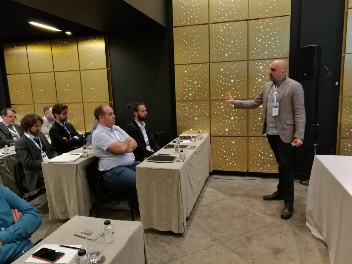 Axians_ES's tweet photo. ➡️Seguimos conversando de #seguridad, #automatización, #segmentación, #IoT con Carlos Infante de @cisco_spain 
#AxiansyCisco #AxiansPartner 
#CiscoPartnerES #CiscoPartners 
#CiscoSouth #Digitaliza #BeTheBridge https://t.co/AqHUEe3keC