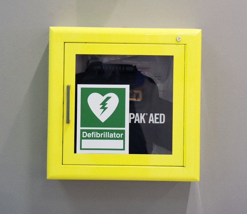 Defibrillators are safe and simple to use.

People shouldn't be afraid to use one if required. A defib won't make a situation worse - they can only be used on people in cardiac arrest, people who are clinically dead.

A defibrillator gives a chance of life.

#WednesdayWisdom